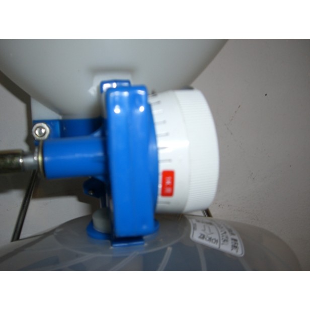 Seeder - fertilizer spreader 10L Hand sprayers - Seeders